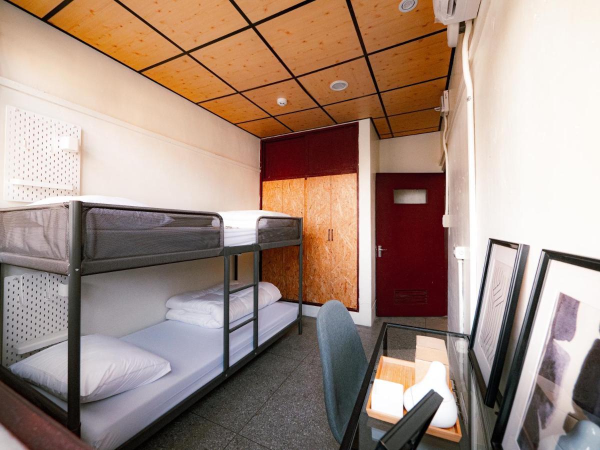 Dope Hostel Taichung Buitenkant foto