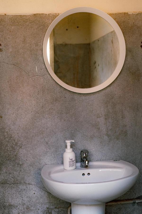 Dope Hostel Taichung Buitenkant foto